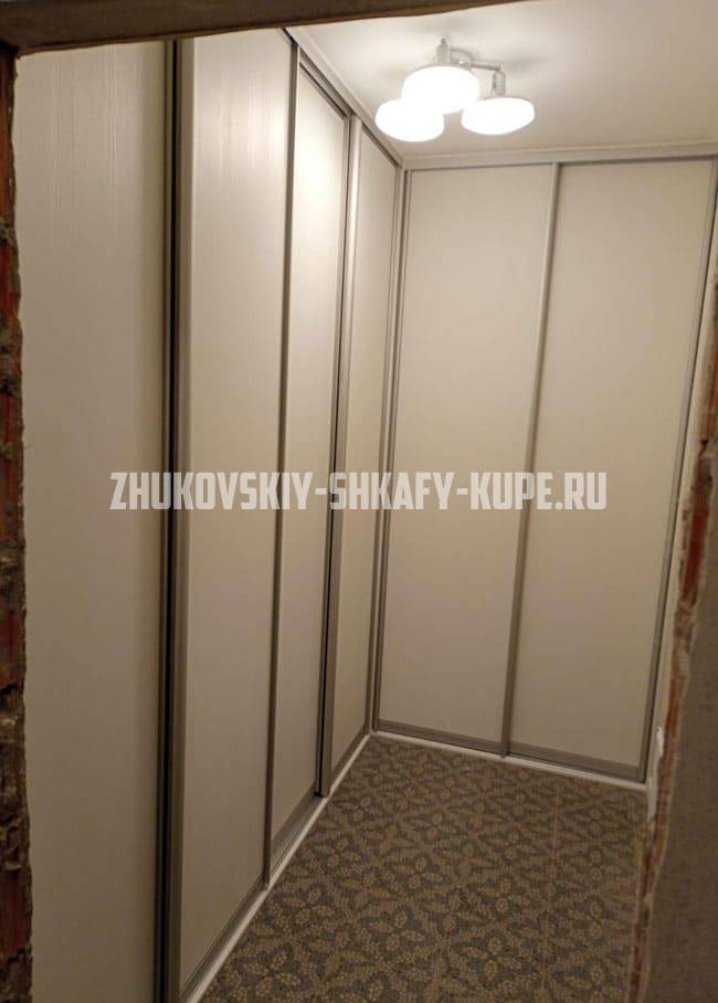 Шкафы угловые Жуковский