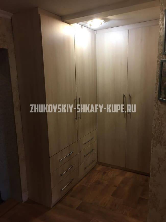 Шкафы угловые Жуковский